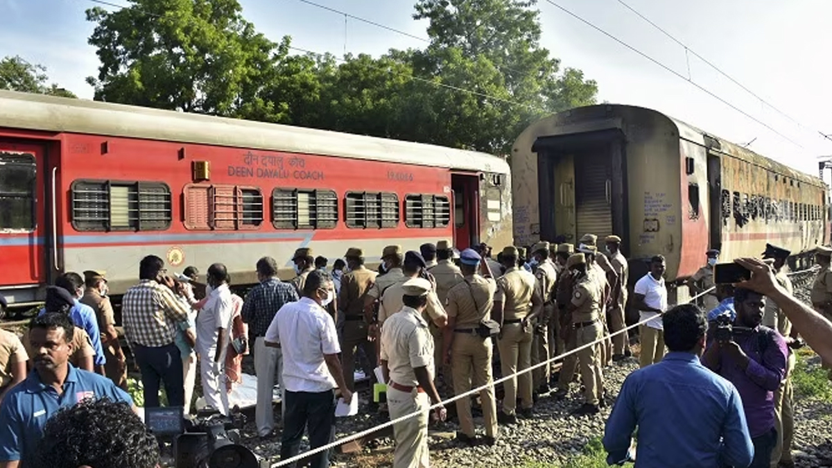 मदुराइ रेलमा आगलागी हुँदा नौ तीर्थयात्रीको मृत्यु